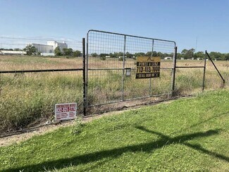Ganado, TX Commercial - 304 E York St
