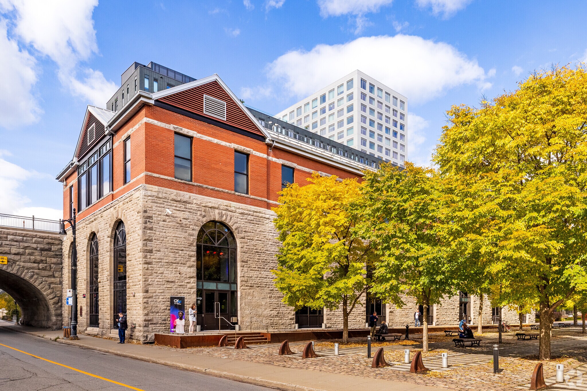417 Rue Berri, Montréal, QC for Rent