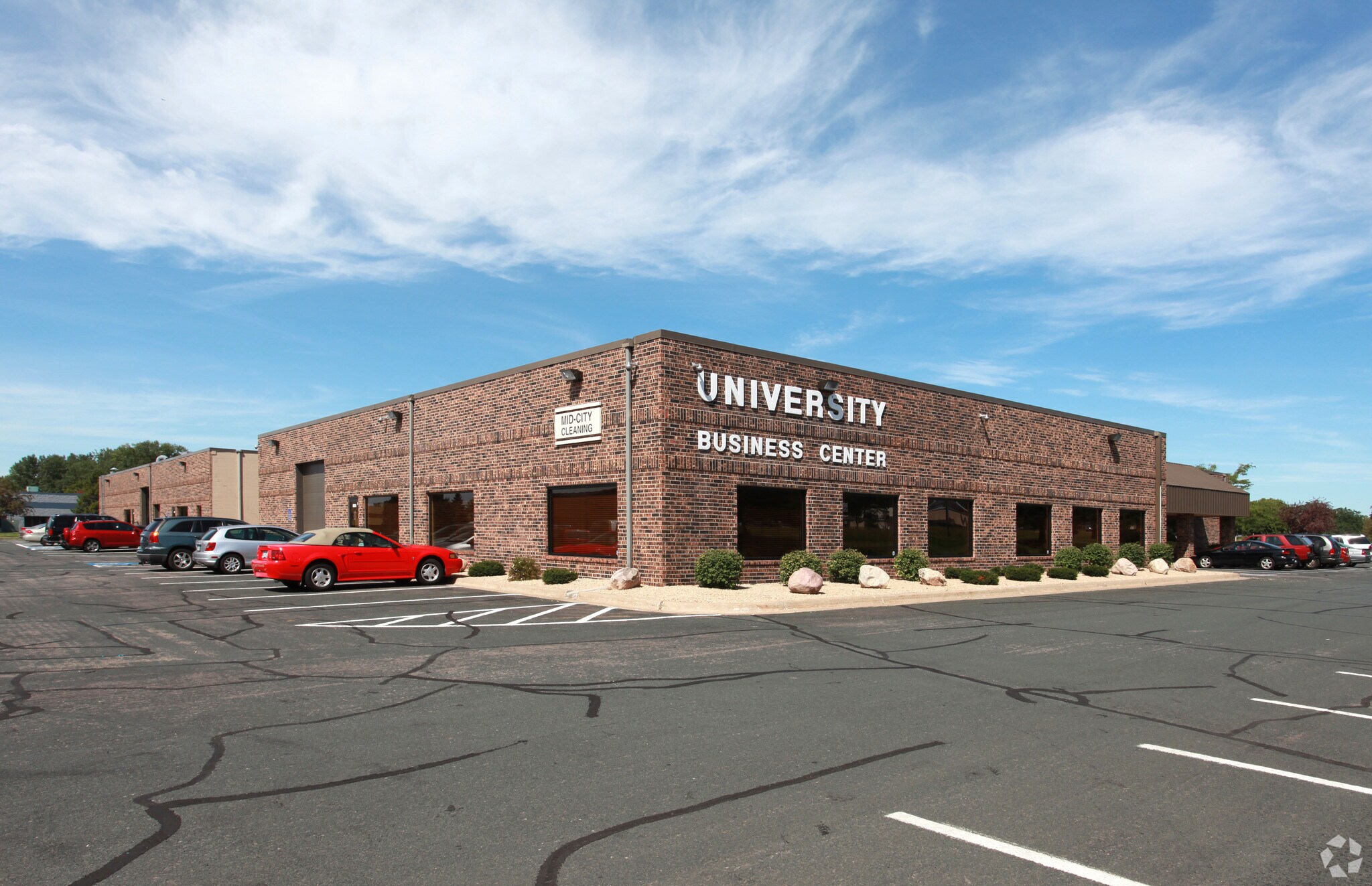8000-8090 NE University Ave, Minneapolis, MN for Rent