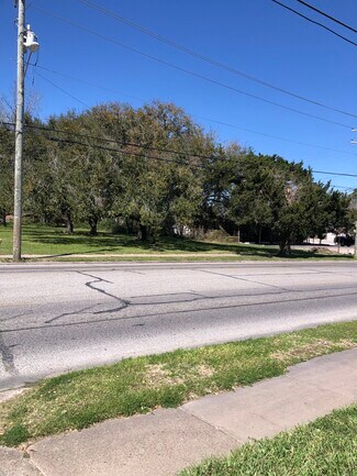 Alvin, TX Commercial Land - 1304 S Gordon St