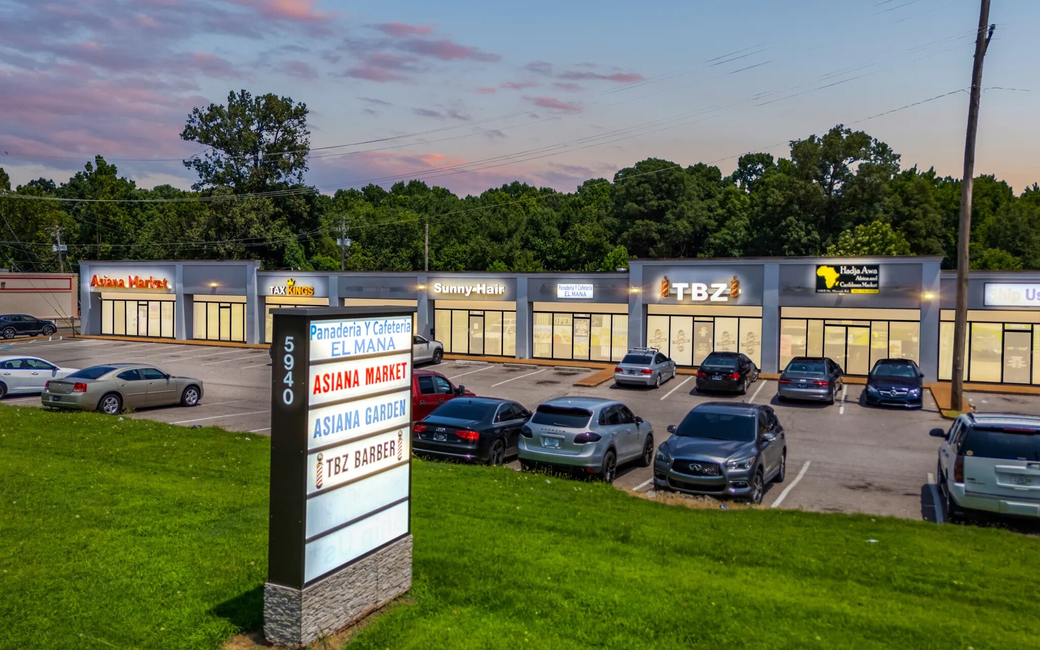 5940-5992 Mt Moriah Rd, Memphis, TN for Sale