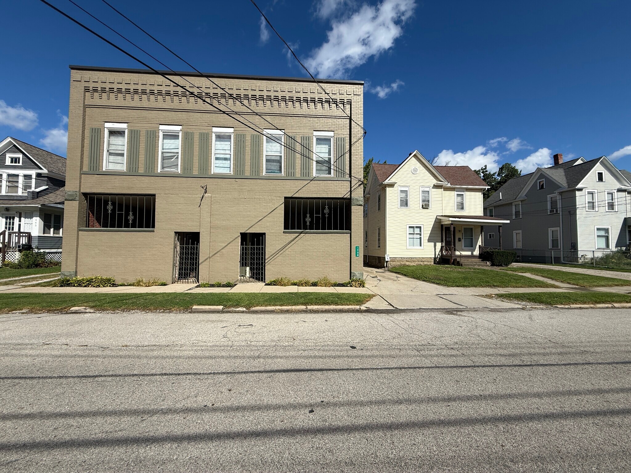 1457 W 8th St, Ashtabula, OH for Sale