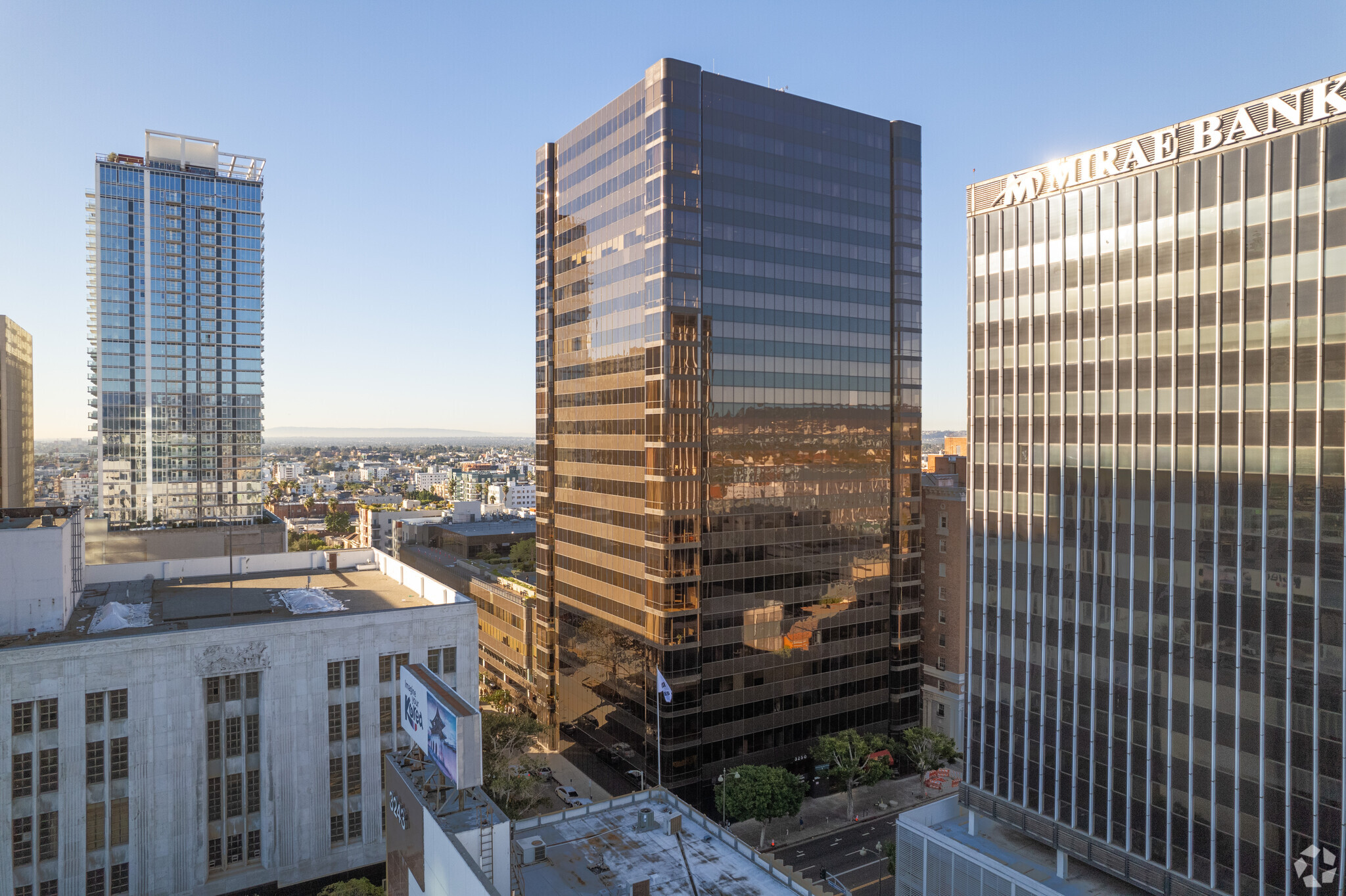 3250 Wilshire Blvd, Los Angeles, CA for Rent