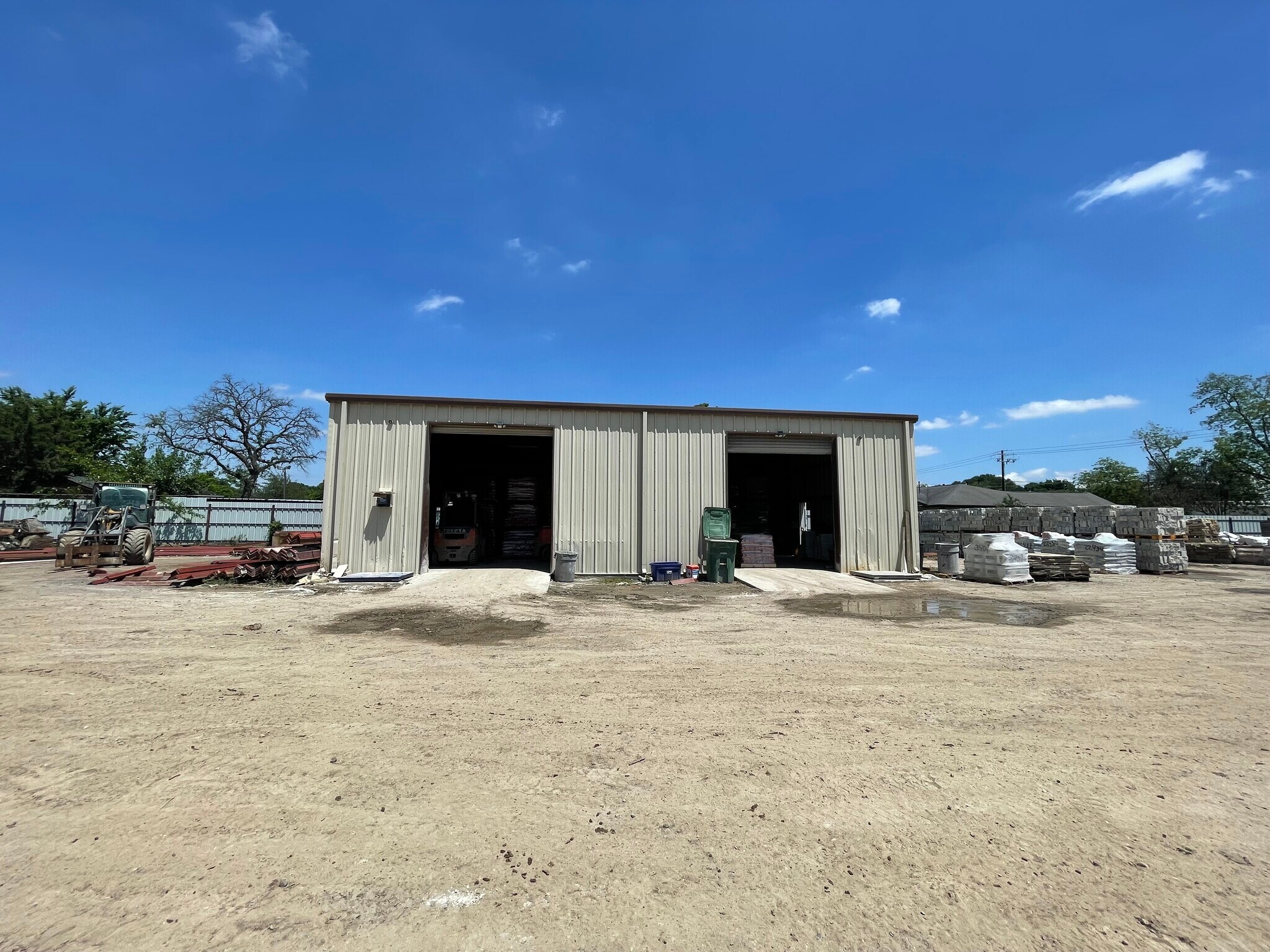7611 Schneider St, Houston, TX for Sale