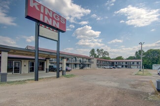 Valliant, OK Hospitality - 100 W Wilson St