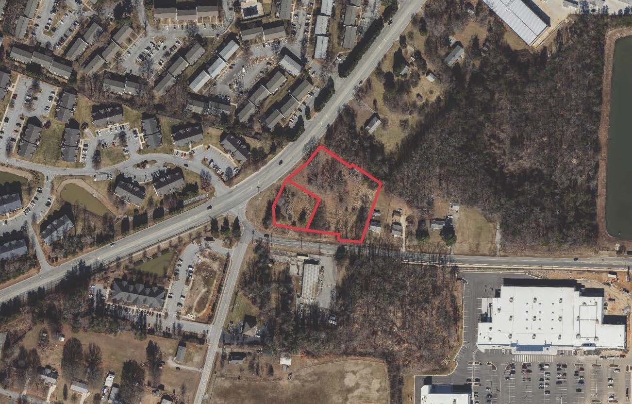 831-833 Guilford College Rd, Greensboro, NC for Sale
