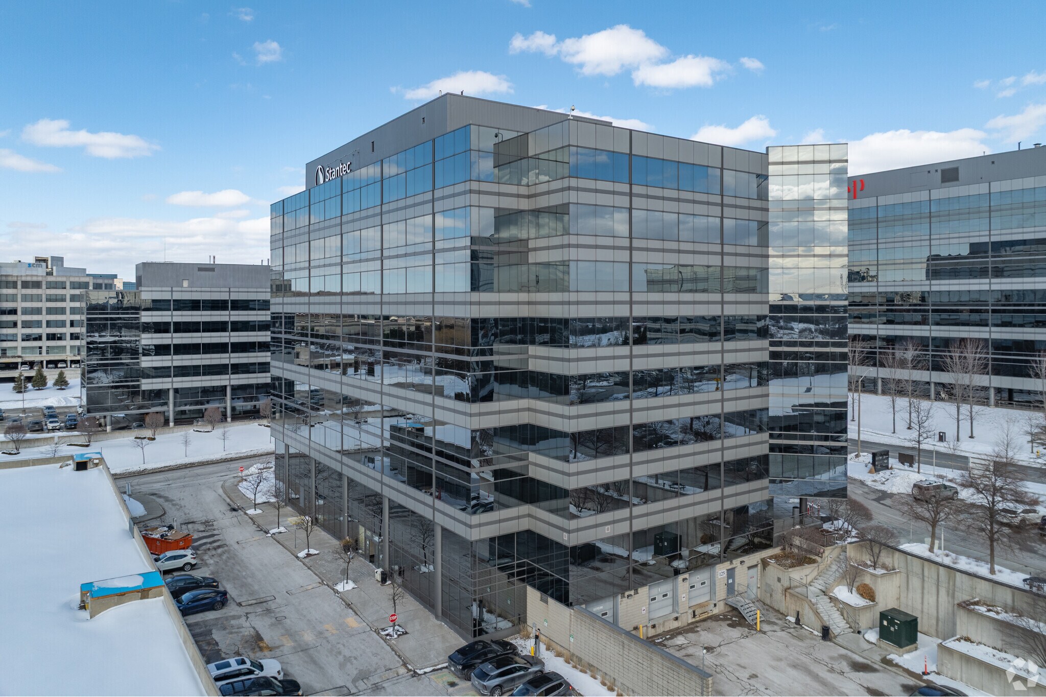 125 Commerce Valley Dr W, Markham, ON for Rent