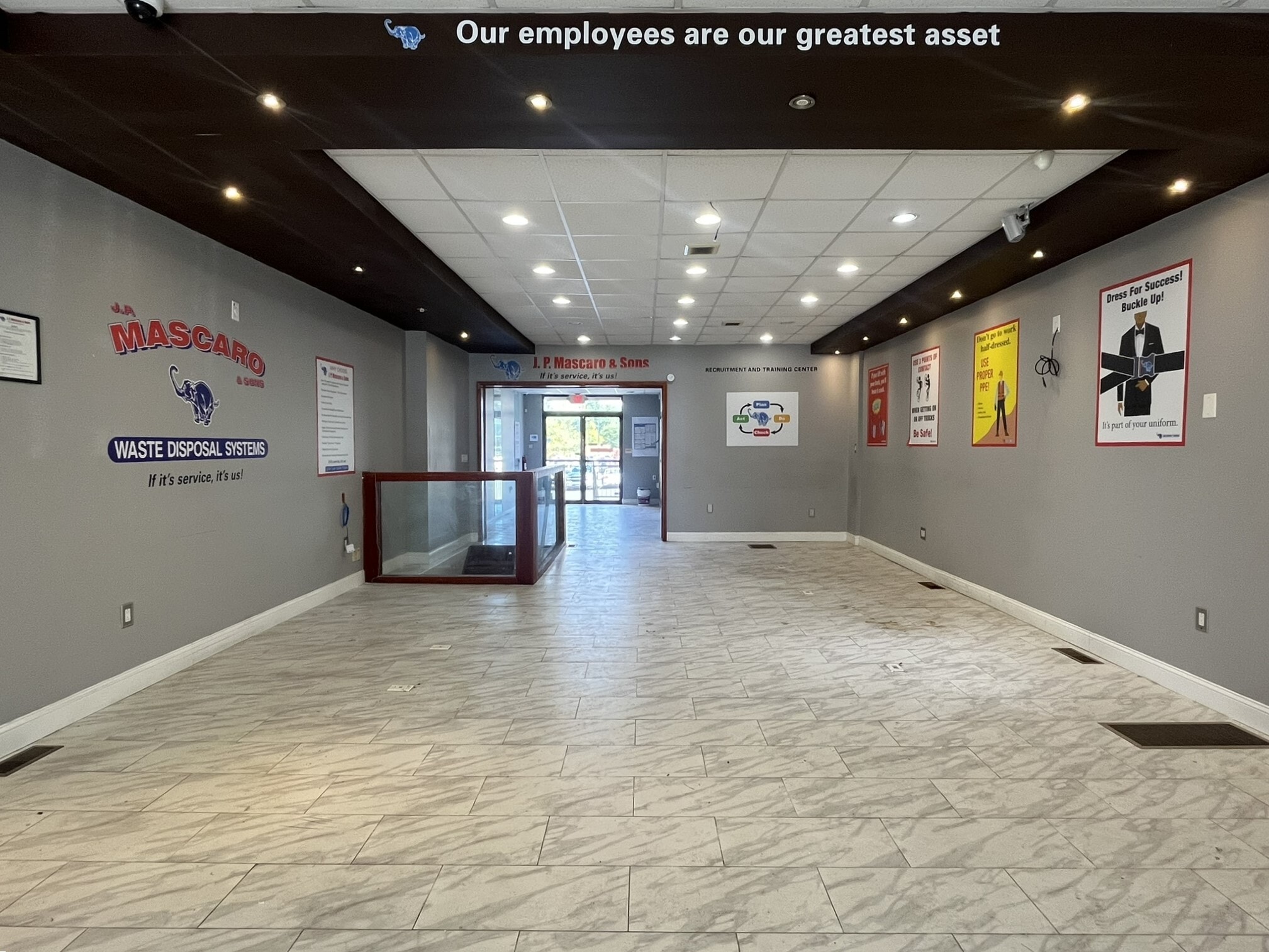 109-133 N York Rd, Willow Grove, PA for Rent