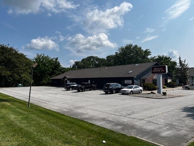 388-398 W 80th Pl, Merrillville, IN for Rent