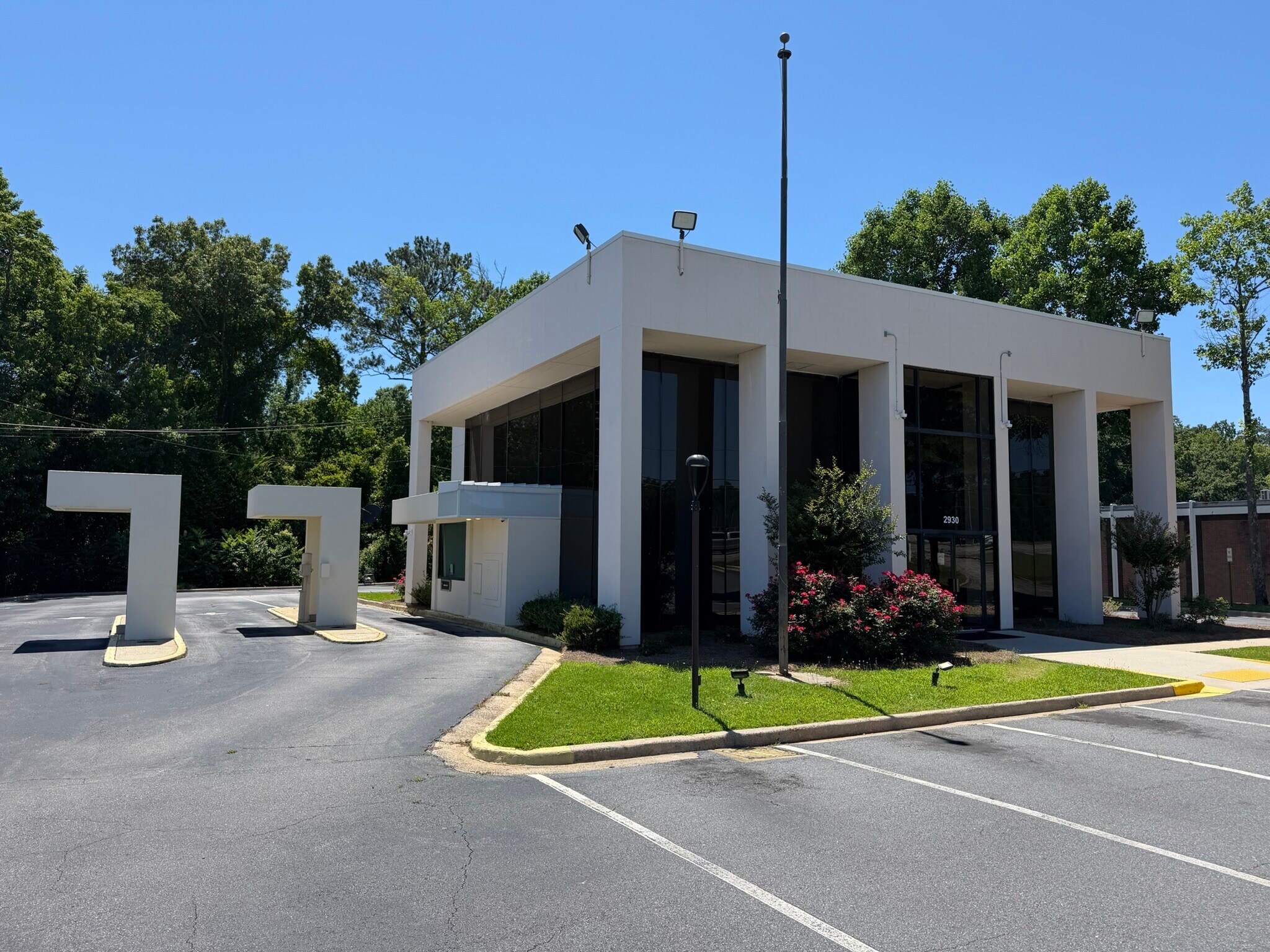2930 Riverside Dr, Macon-Bibb, GA for Sale