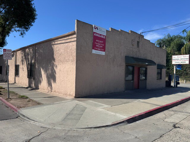1702 W 5th St, Santa Ana, CA for Rent