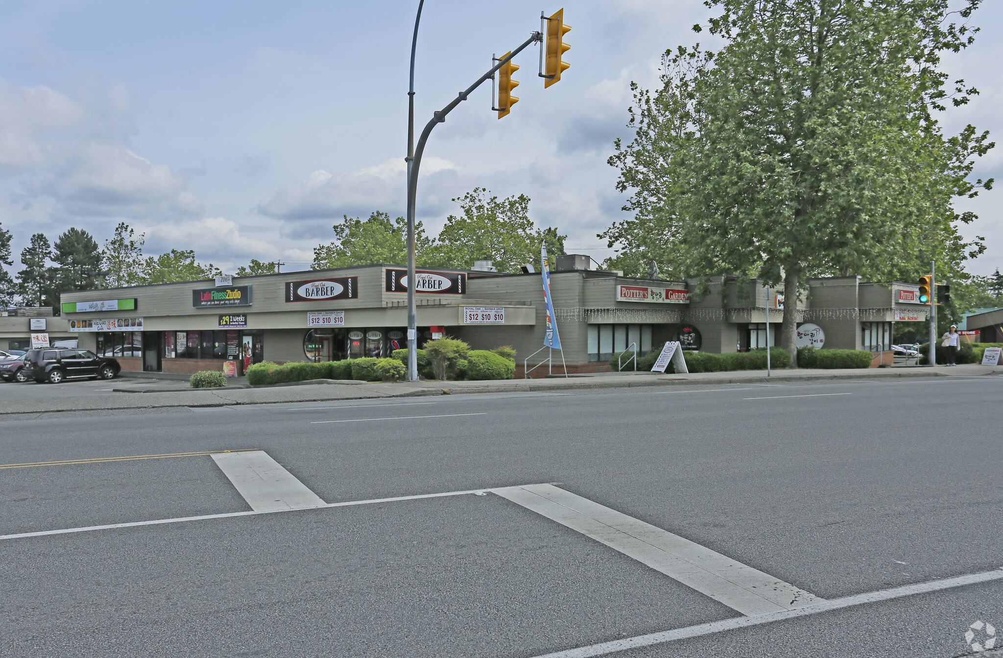 5595 Kingsway, Burnaby, BC for Rent