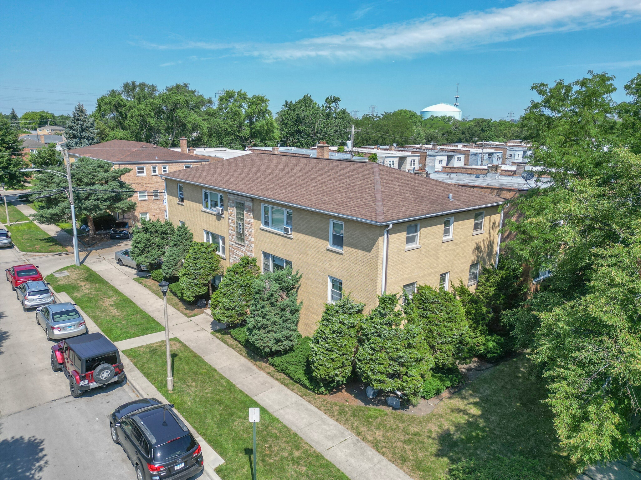 4936 Greenwood St, Skokie, IL for Sale
