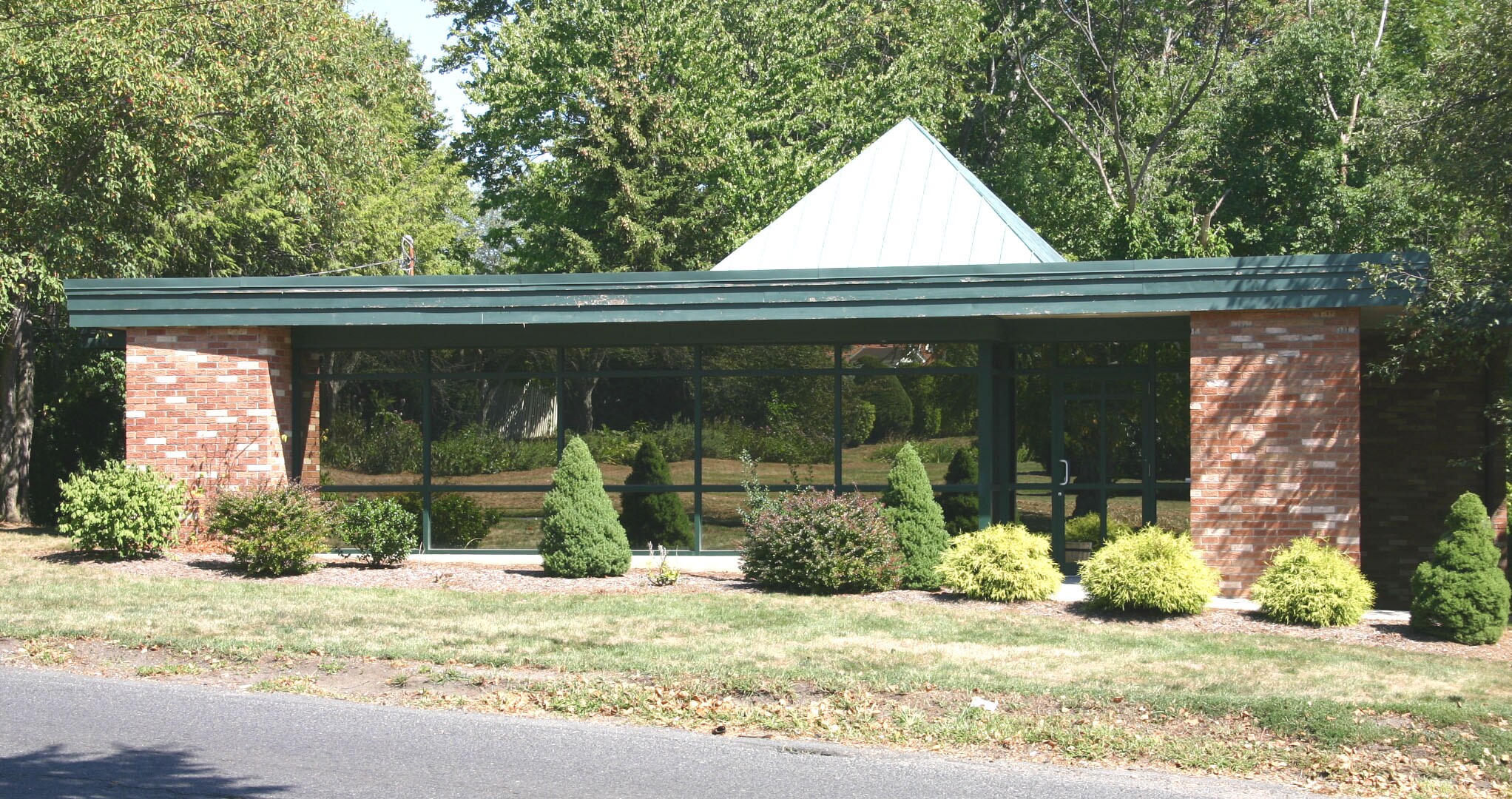 190 Parish Dr, Wayne, NJ for Rent