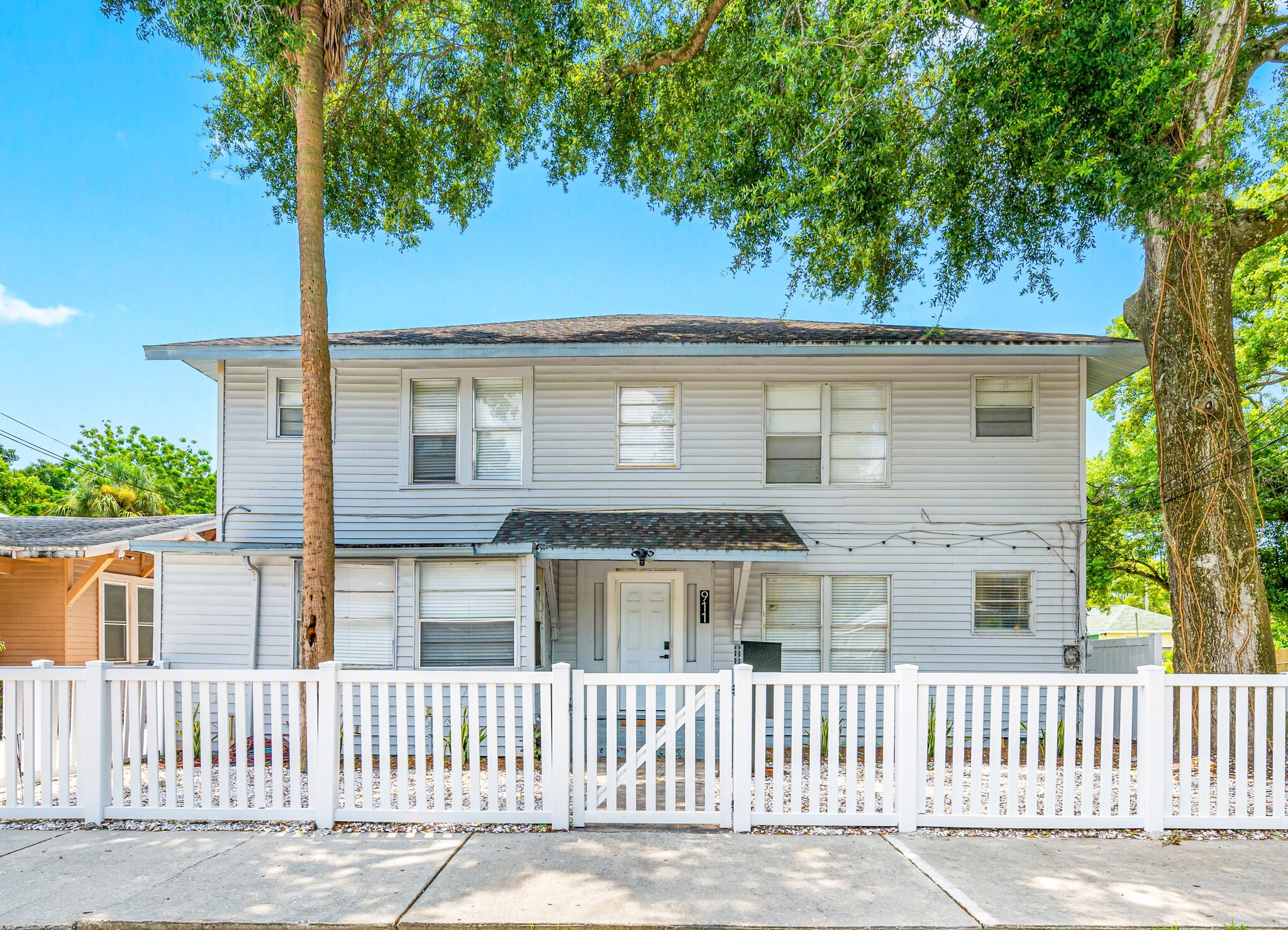 911 E 23rd Ave, Tampa, FL for Sale