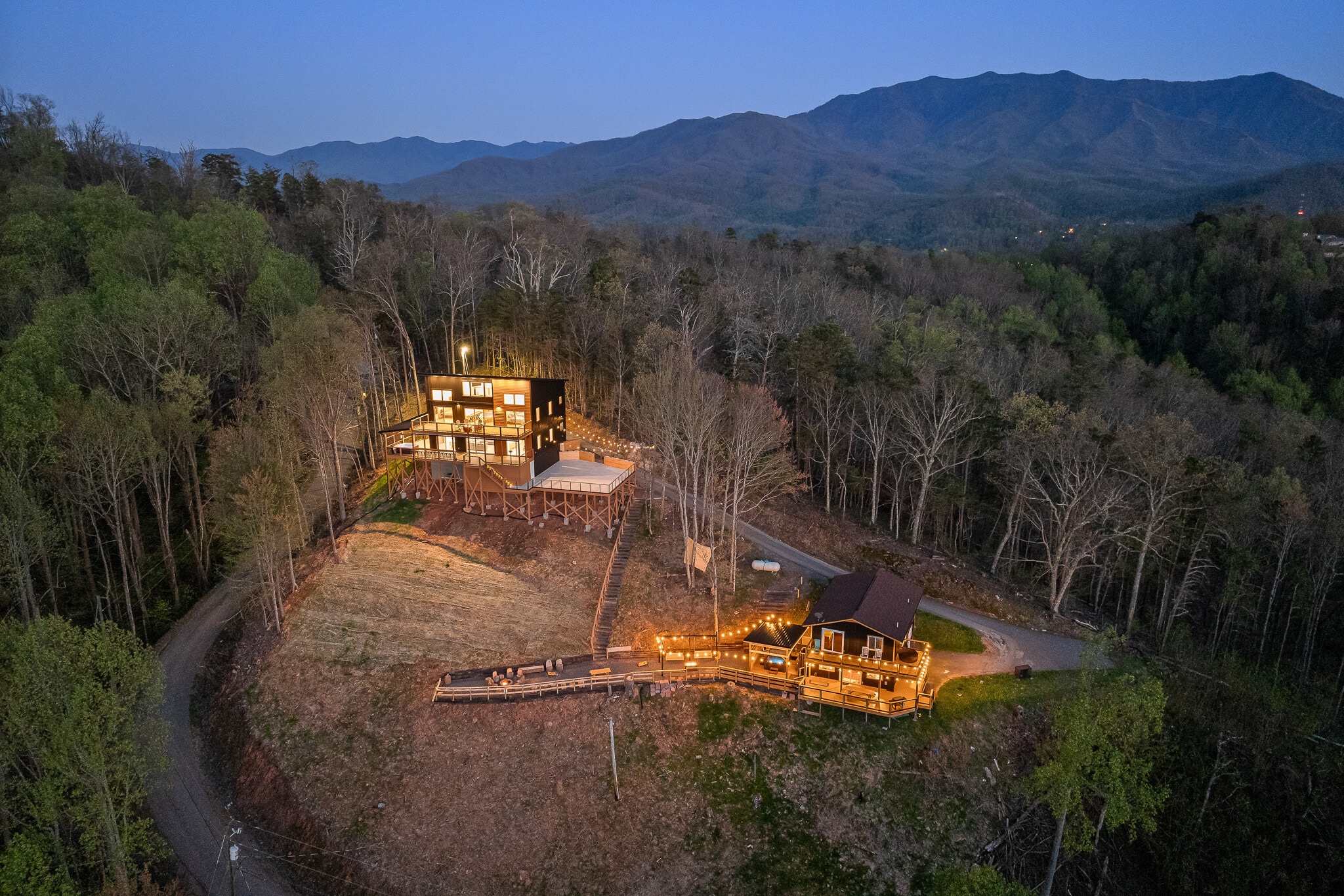 738 Smokerise Dr, Gatlinburg, TN for Sale