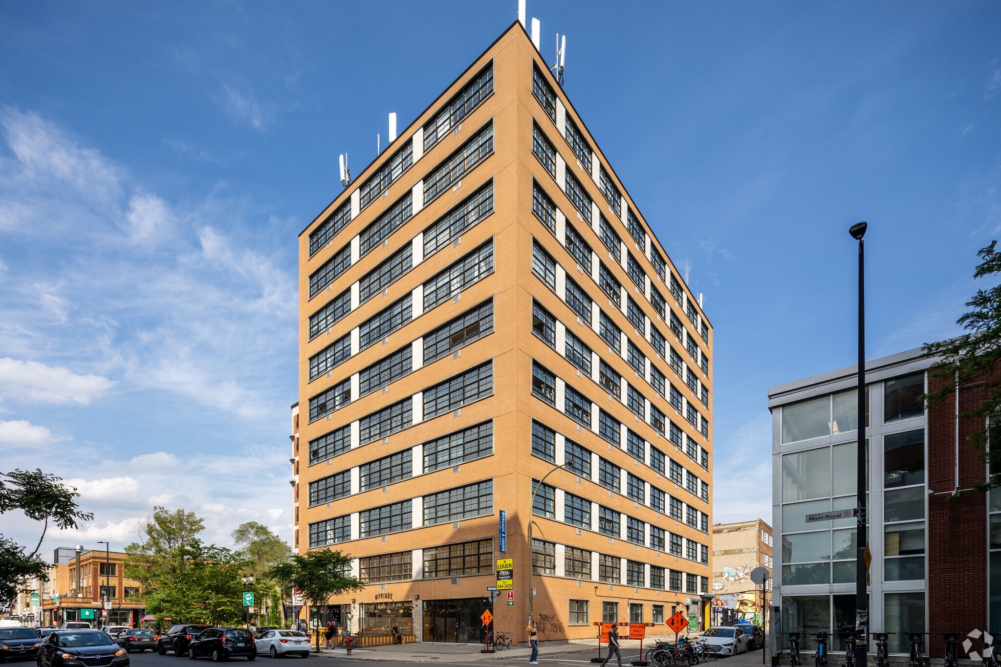 22-30 Av du Mont-Royal O, Montréal, QC for Rent