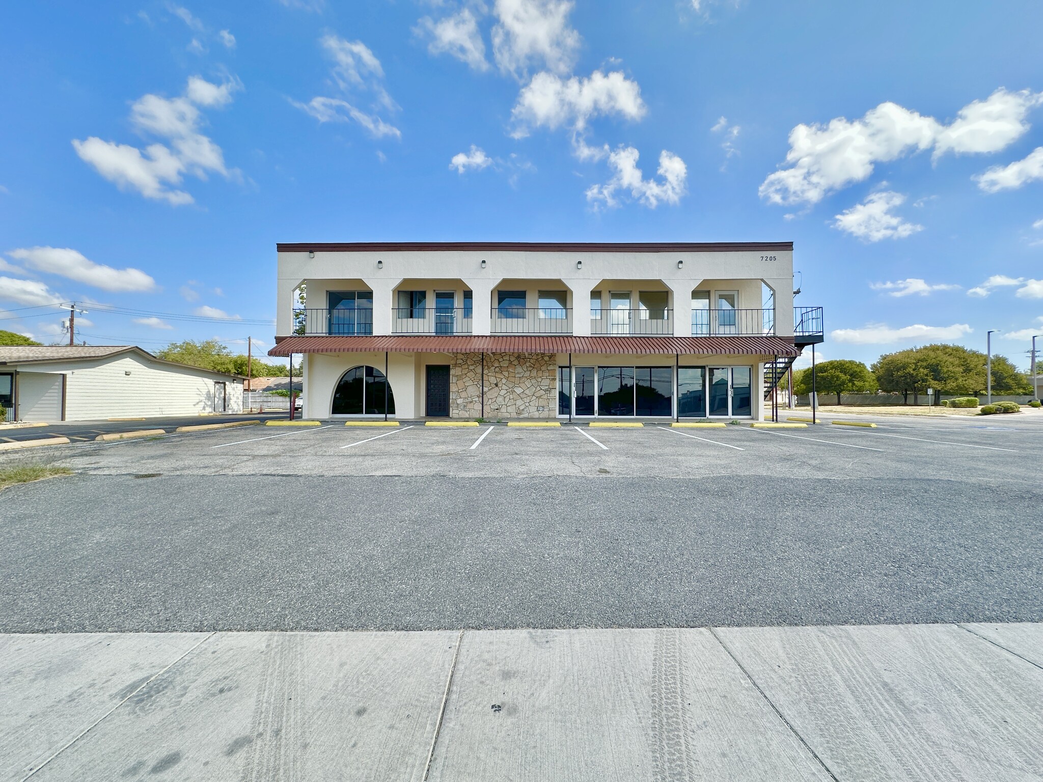 7205 Bandera Rd, San Antonio, TX for Rent