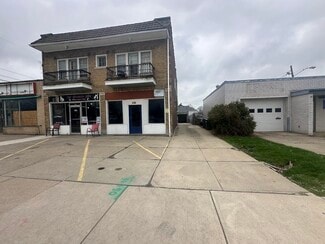 Cleveland, OH Retail - 560-562 E 200th St