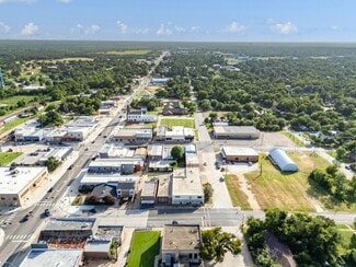 Rockdale, TX Storefront Retail/Office - 233 Ackerman St Rockdale, TX Storefront Retail/Office - 233 Ackerman St