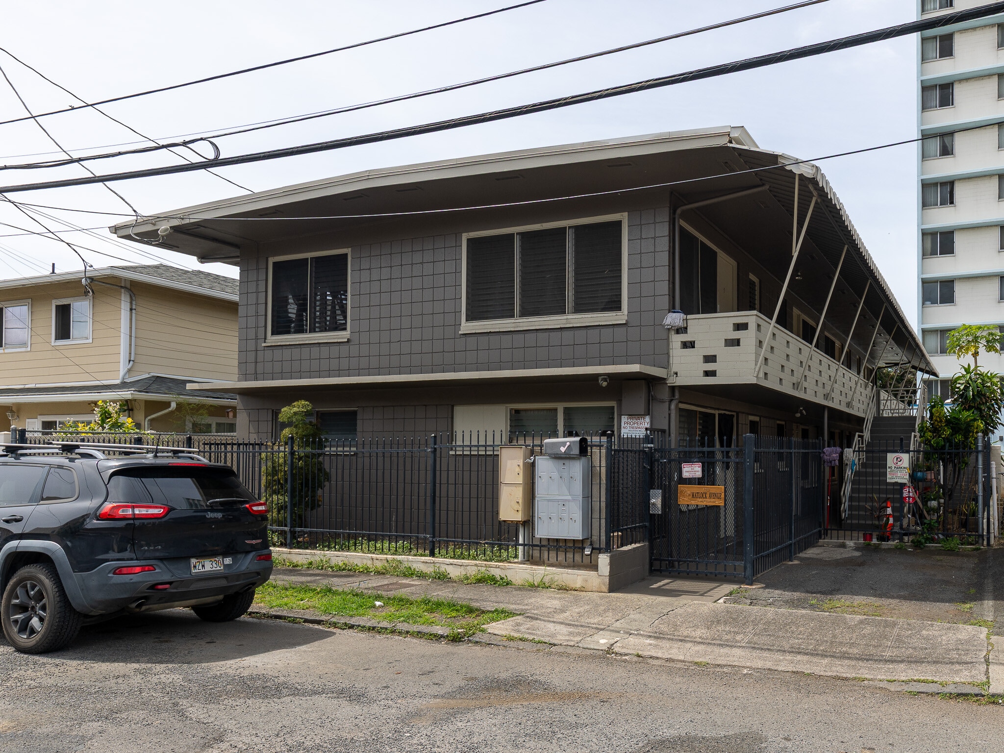 1213 Matlock Ave, Honolulu, HI for Sale