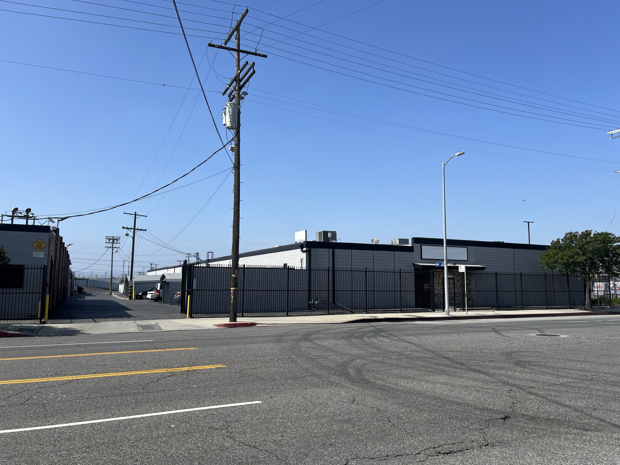13222-13226 Saticoy St, North Hollywood, CA for Rent