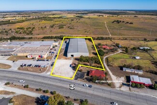 Nocona, TX Warehouse - 917 E Us-82