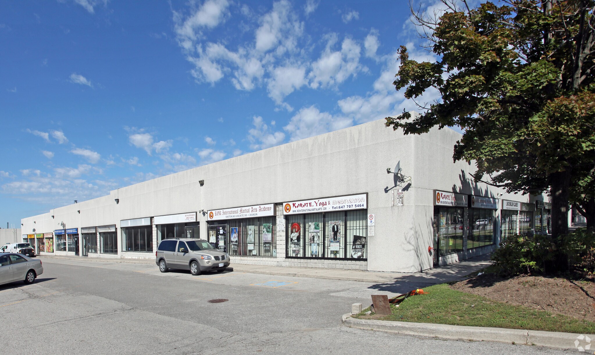 5637 Finch Ave, Toronto, ON for Rent