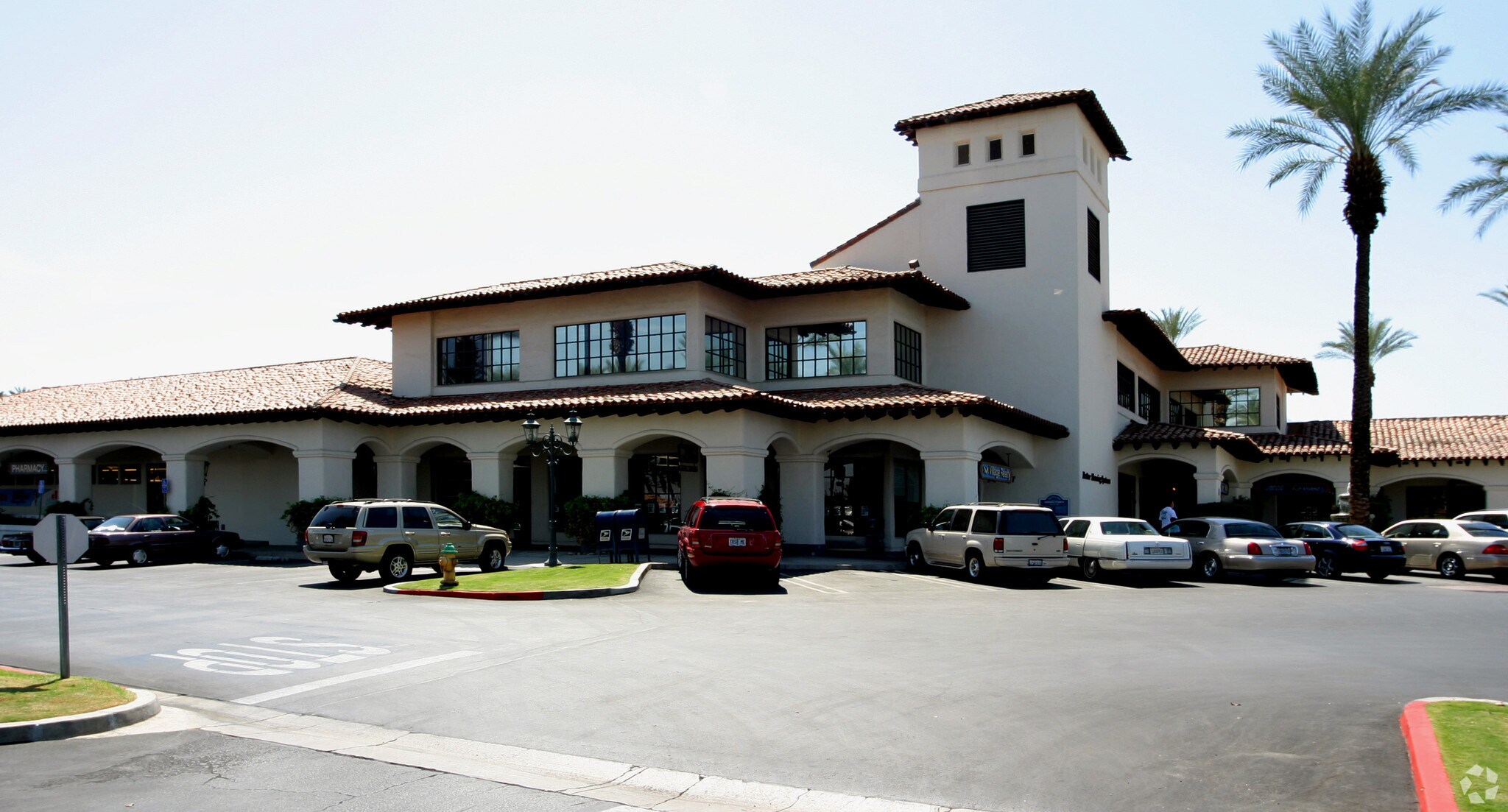 7489574995 Hwy 111 Indian Wells, CA 92210 Shopping Center Property