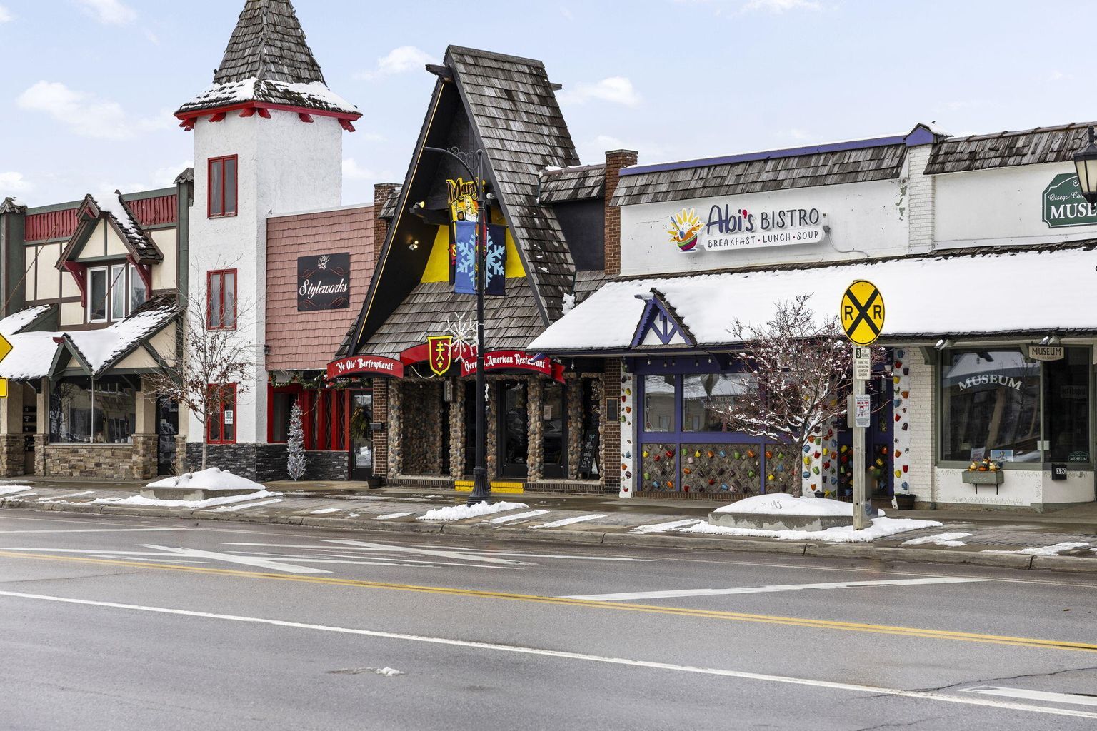 324 W Main St, Gaylord, MI for Sale