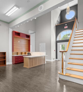 Easton, MA Office/Medical - 580 Washington St