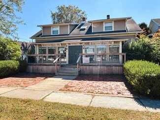 Perrysburg, OH Freestanding - 114 W Indiana Ave