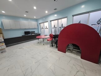 Astoria, NY Office/Retail - 3526 31st St