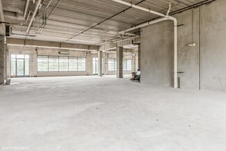 Aurora, IL Retail - 160 S River St Aurora, IL Retail - 160 S River St