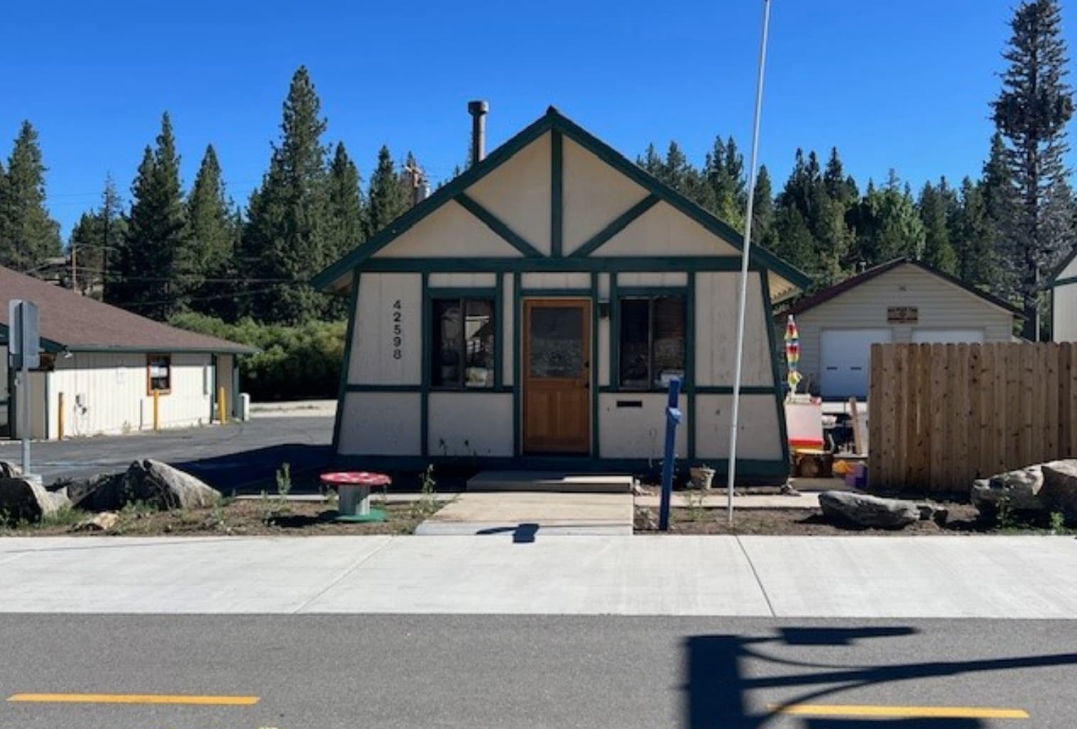 42598 Moonridge Rd, Big Bear Lake, CA for Sale