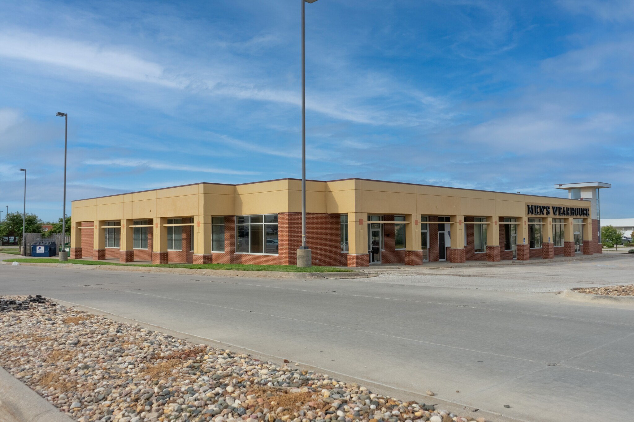 3205-3225 Oak View Dr, Omaha, NE for Rent