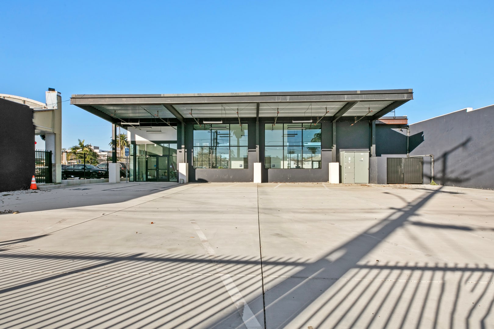 4410 W Victory Blvd, Burbank, CA for Rent