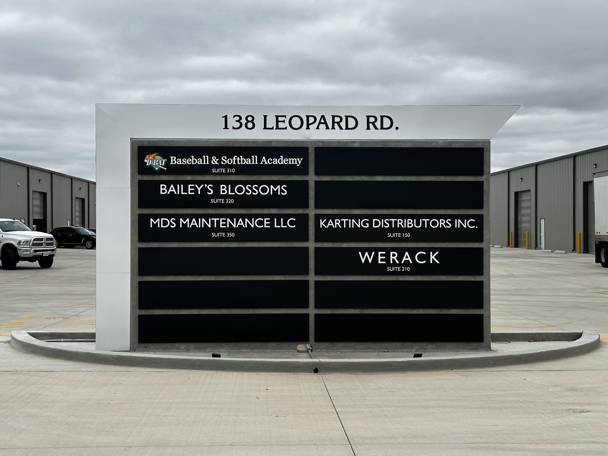 114 Industrial Pky Rhome, TX 76078 Industrial Park Property for Lease