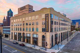 Milwaukee, WI Retail - 333 W State St