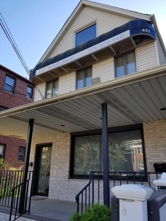 Fort Lee, NJ Office/Medical, Office/Retail - 422 Main St