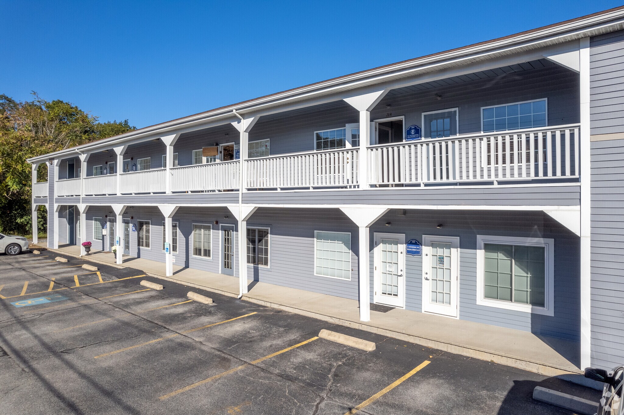 5835 Post Rd, East Greenwich, RI for Rent