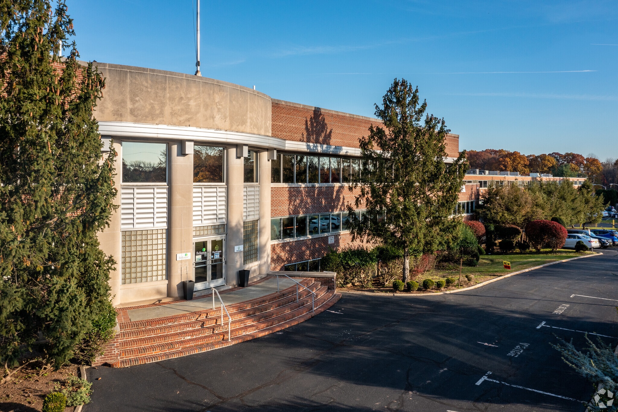 3775 Park Ave Edison, NJ 08820 Industrial Property for Lease on