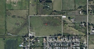 Grants Pass, OR Residential - 600 Roguelea Ln