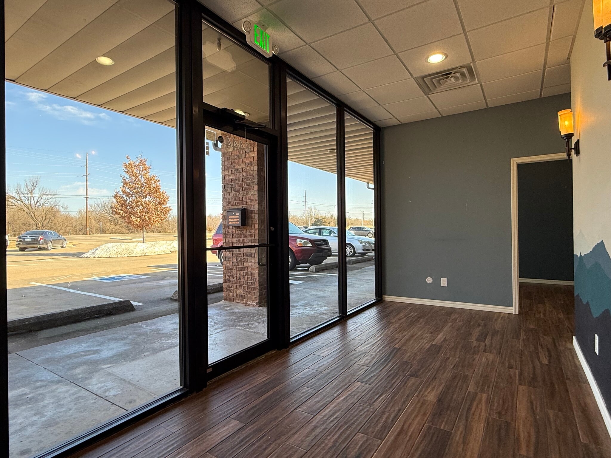 8400-8484 NW 39th Expy, Bethany, OK for Rent