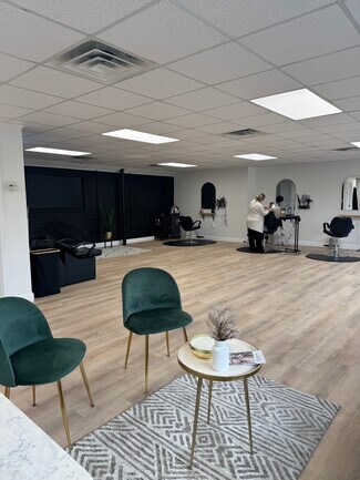 Dover, DE Office/Retail - 1502 E Lebanon Rd