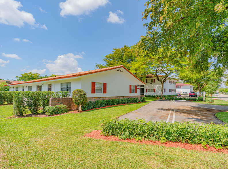 10120 NW 36th St, Coral Springs, FL for Sale