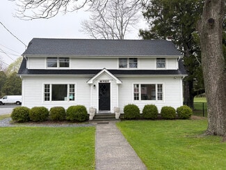 Hampton Bays, NY Office - 88 W Montauk Hwy