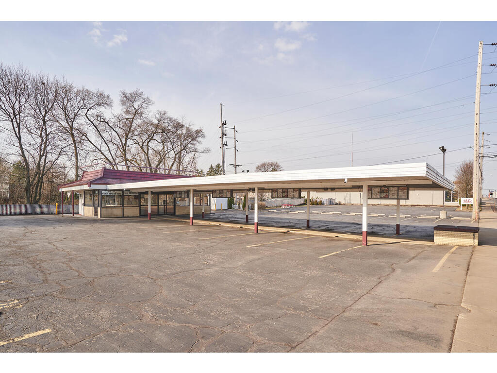 35 West Ave, Tallmadge, OH for Sale
