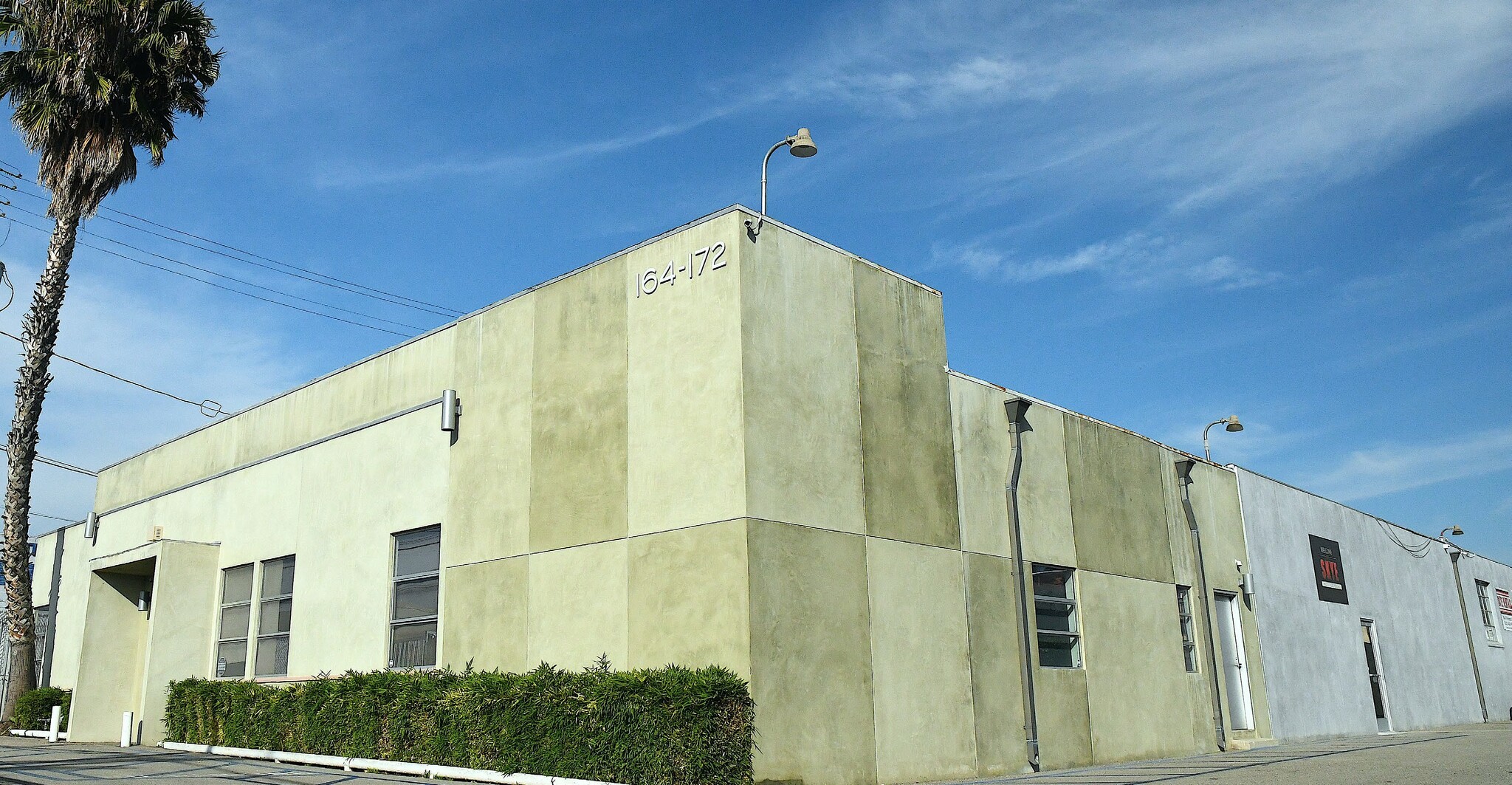 164-172 W Providencia Ave, Burbank, CA for Rent