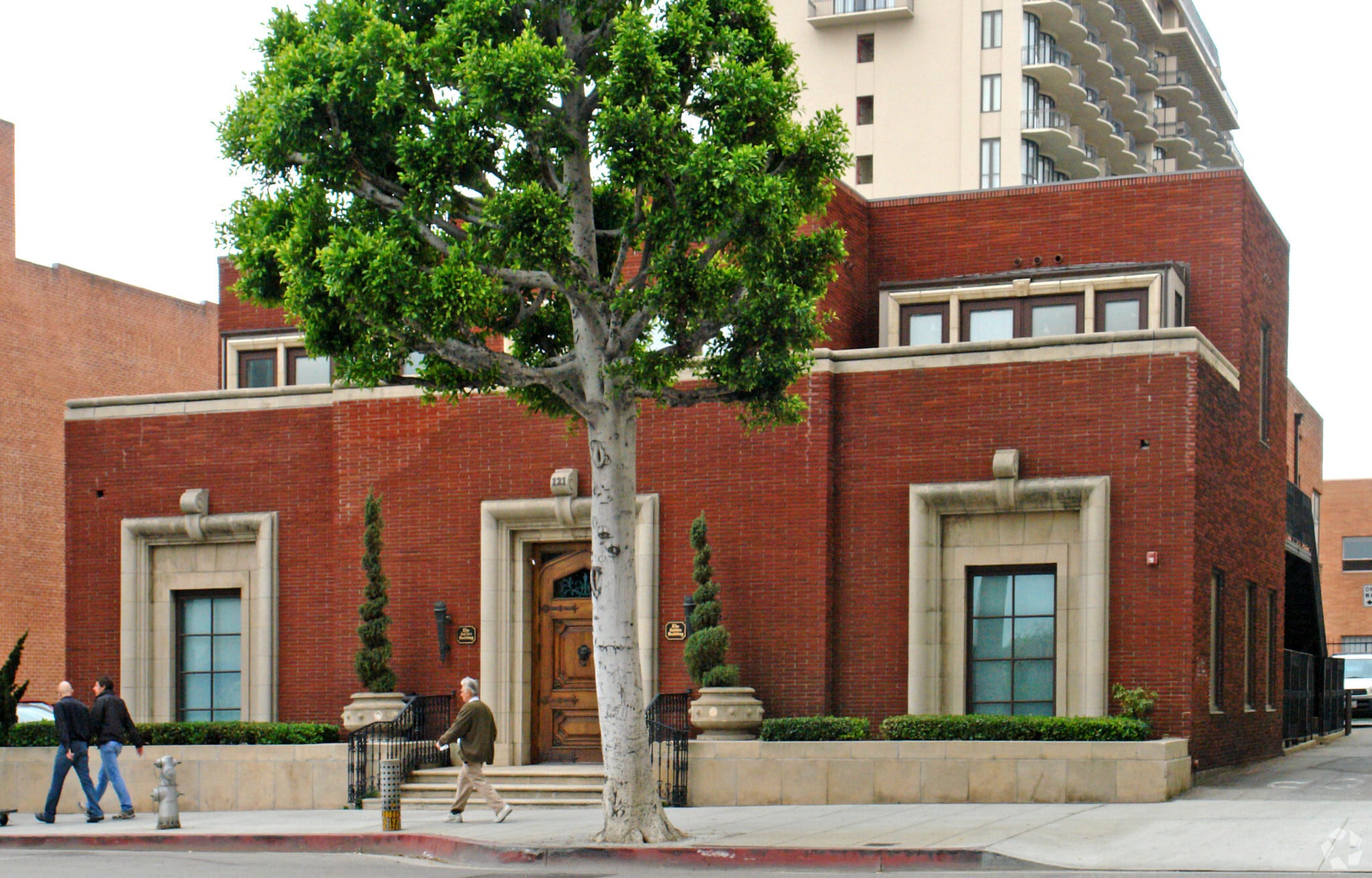 121 S Beverly Dr, Beverly Hills, CA for Rent